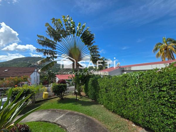 Beau T2 en RDC proche de la plage de l'Anse à l'Âne