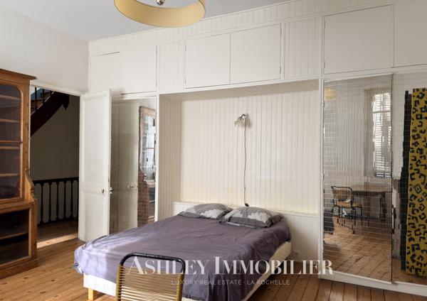 À VENDRE - MAISON DE CARACTÈRE À RAFRAICHIR - LA ROCHELLE - LA GENETTE