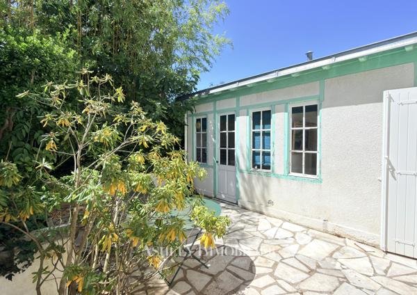 À VENDRE - MAISON DE CARACTÈRE À RAFRAICHIR - LA ROCHELLE - LA GENETTE