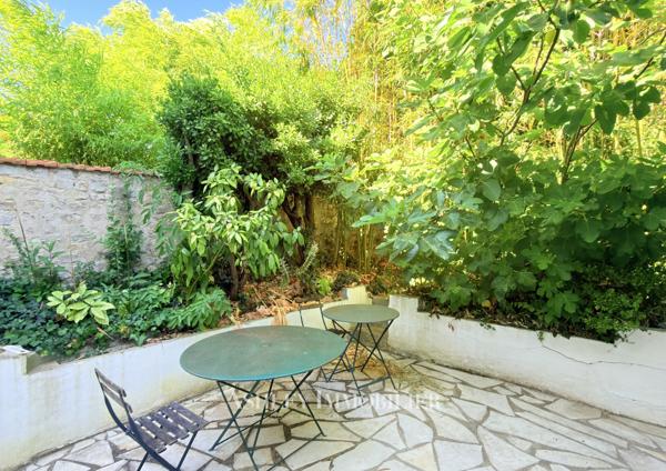 À VENDRE - MAISON DE CARACTÈRE À RAFRAICHIR - LA ROCHELLE - LA GENETTE