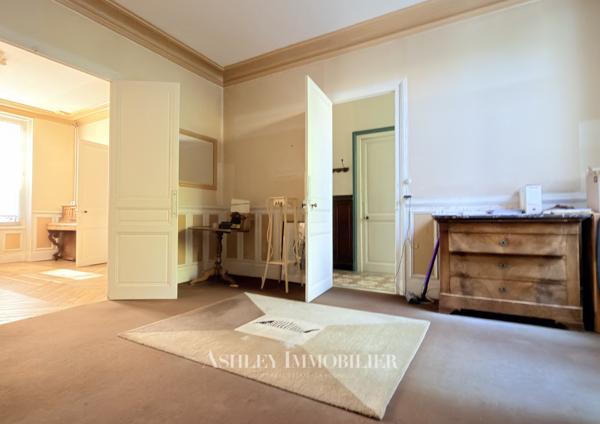 À VENDRE - MAISON DE CARACTÈRE À RAFRAICHIR - LA ROCHELLE - LA GENETTE