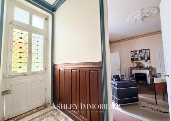À VENDRE - MAISON DE CARACTÈRE À RAFRAICHIR - LA ROCHELLE - LA GENETTE