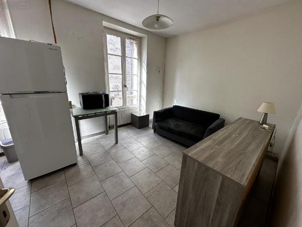 Maison à vendre à Saint-Julien-du-Sault dans l'Yonne (89330), ref : 2400034