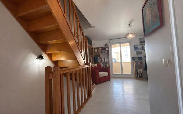 Appartement à vendre    3 pièces • 90 m2 Savigny-sur-Orge