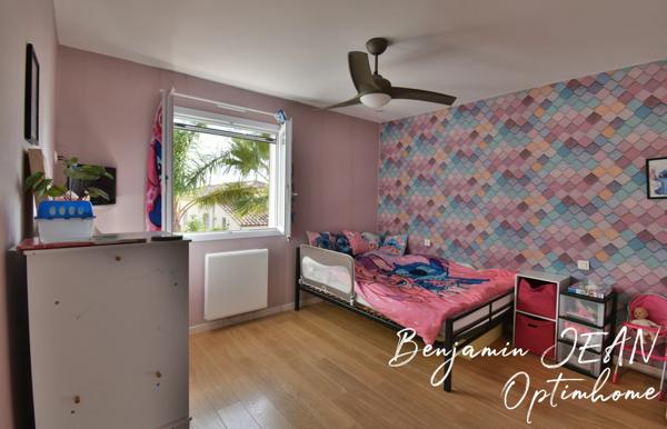 À Sauvian – Rare : maison 4 faces avec piscine, sans vis-à-vis, dans un environnement très recherché