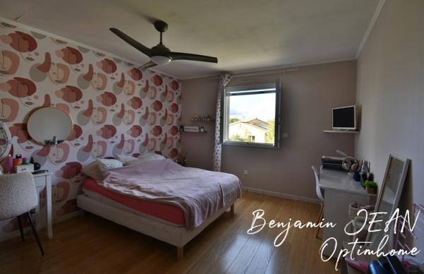 À Sauvian – Rare : maison 4 faces avec piscine, sans vis-à-vis, dans un environnement très recherché