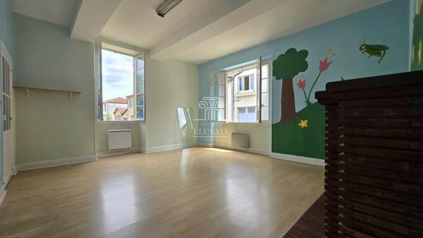 MAISON T5 - 123M² EN CENTRE VILLE AVEC JARDINET ET GARAGE / EAUZE