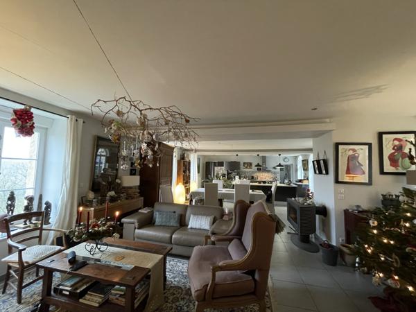 Pierrefonds (60350) Maison de charme en pierre