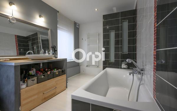 Maison à vendre    4 pièces •  Comines