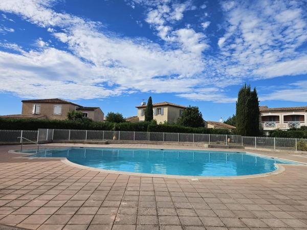 Maison familiale avec piscine et bonne humeur incluse !