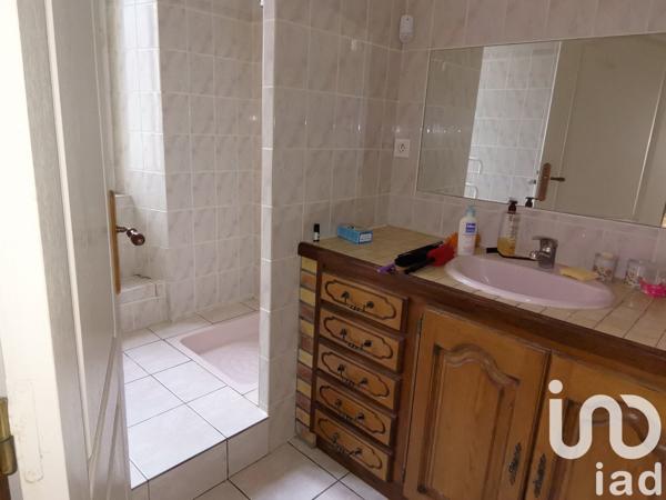 Maison 5 pièces de 139 m² à Ardentes (36120)