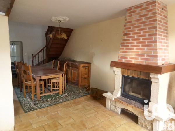 Maison 5 pièces de 139 m² à Ardentes (36120)