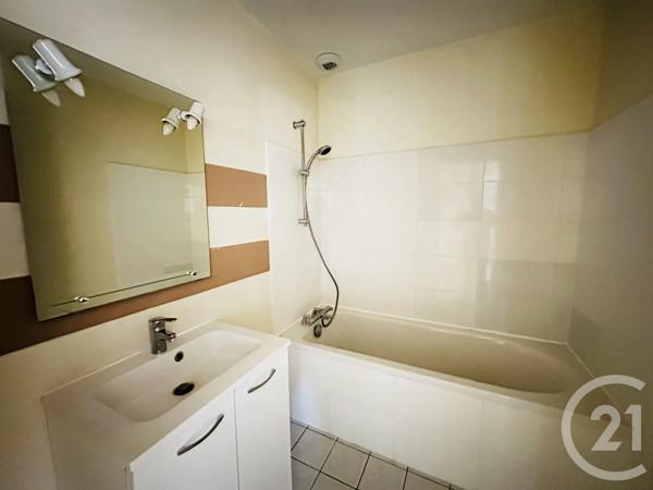 Maison à vendre  3 pièces - 59 m 2   ST SEBASTIEN SUR LOIRE  - 44