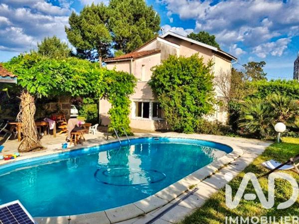 Maison à vendre 6 pièces 160 m² Villenave-d'Ornon