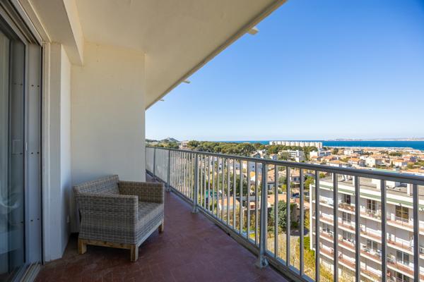 Marseille (13008) Duplex T4/5 – Dernier étage avec rooftop et vue panoramique POINTE ROUGE 13008