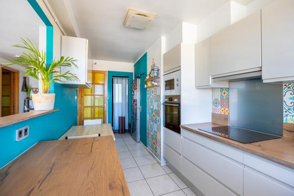 Marseille (13008) Duplex T4/5 – Dernier étage avec rooftop et vue panoramique POINTE ROUGE 13008