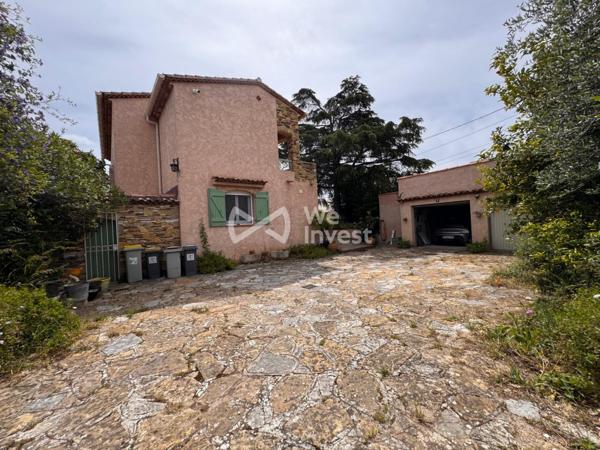 Villa familiale T6 de 136 m² – Terrain de 739 m² – Double garage – Proximité du Centre Ville