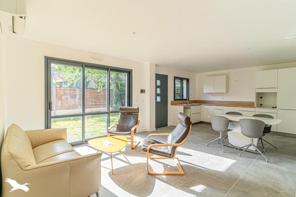 Maison 575 000 € Mérignac 5 p 111 m² DPE A