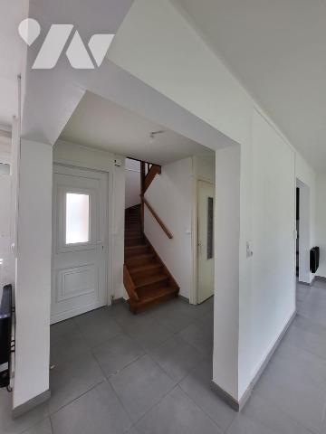 Charmante maison rénovée des années 60 avec jardin exposé plein sud