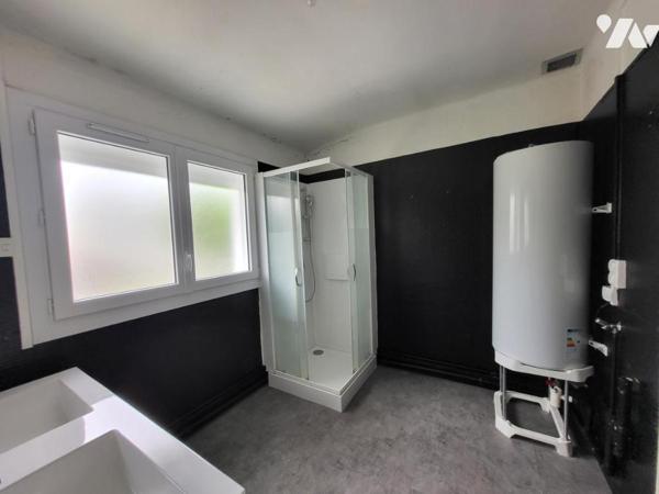 Charmante maison rénovée des années 60 avec jardin exposé plein sud