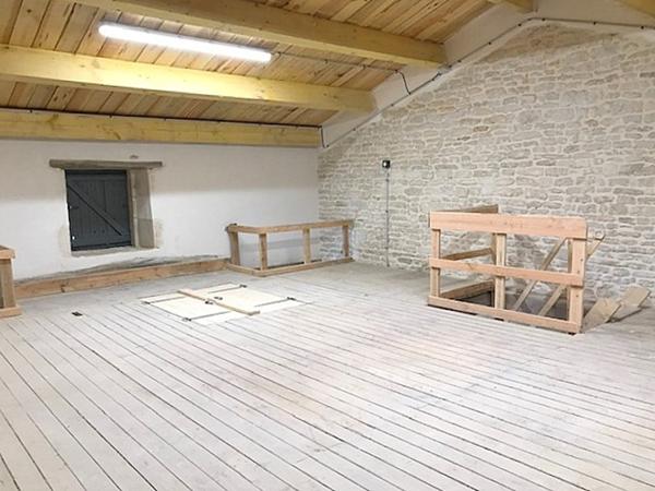 Garage sur 2 niveaux 70 m2 vendu loué
