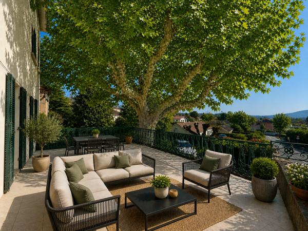 RARE NEUVILLE SUR SAONE. Appartement 137m2 hab env. terrasse, jardin, garage