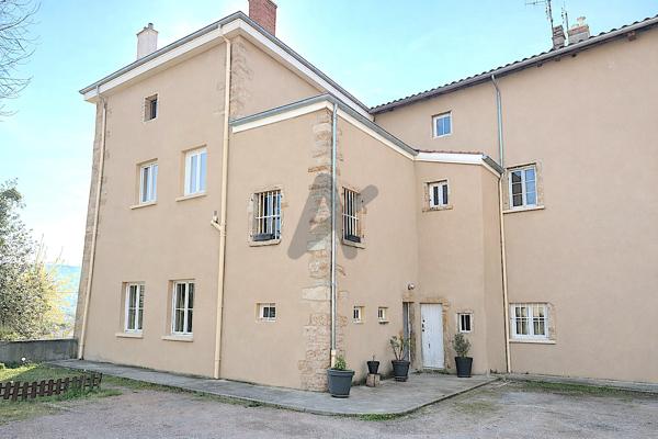 RARE NEUVILLE SUR SAONE. Appartement 137m2 hab env. terrasse, jardin, garage