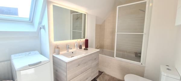 Chartres Basse ville : Grand appartement T5 avec balcon terrasse et parking