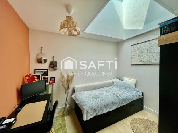 Maisonnette de charme au calme avec petit jardin et terrasse