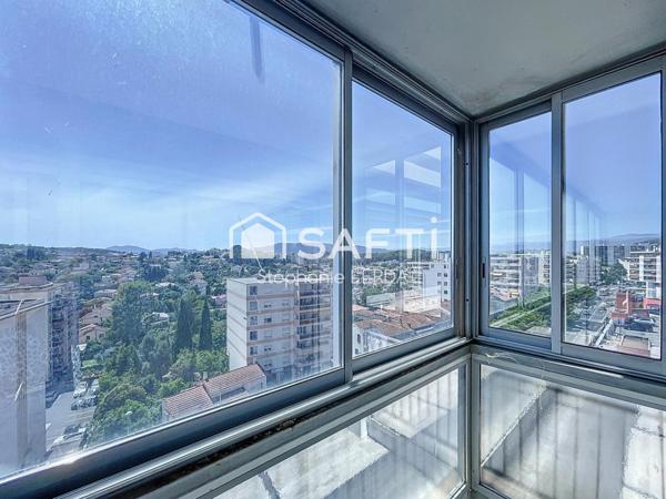 4P PROCHE TOUS COMMERCES, TRES LUMINEUX