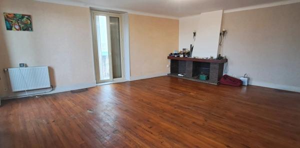 Appartement 82m2 en plein centre de Lannemezan