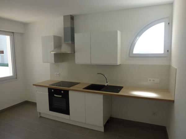 Appartement REZ DE CHAUSSEE - Narbonne 4 pièces 94 m² avec deux terrasses