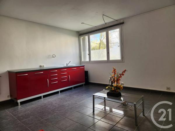 Appartement F4 à vendre  4 pièces - 85 m 2   COMPIEGNE  - 60
