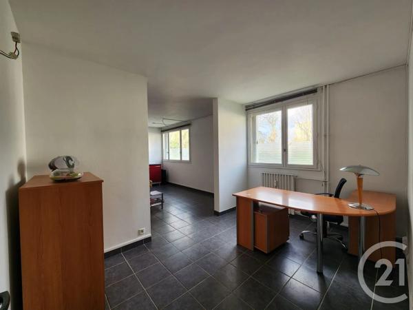 Appartement F4 à vendre  4 pièces - 85 m 2   COMPIEGNE  - 60