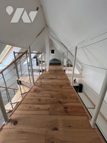 IMMEUBLE COMPRENANT 4 APPARTEMENTS LOUES 