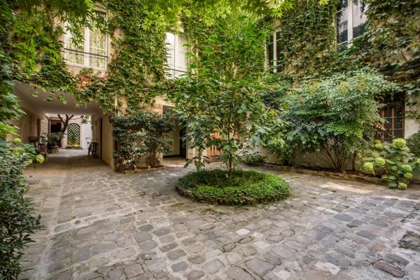Appartement Paris 6 e - RUE DU FOUR