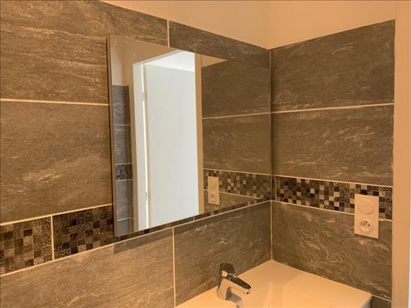 Appartement à louer |  ST FONS |  2 pièces | 27 m²