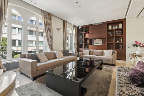 Vente Maison de luxe Neuilly-sur-Seine 12 Pièces 425 m²