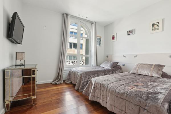 Vente Maison de luxe Neuilly-sur-Seine 12 Pièces 425 m²