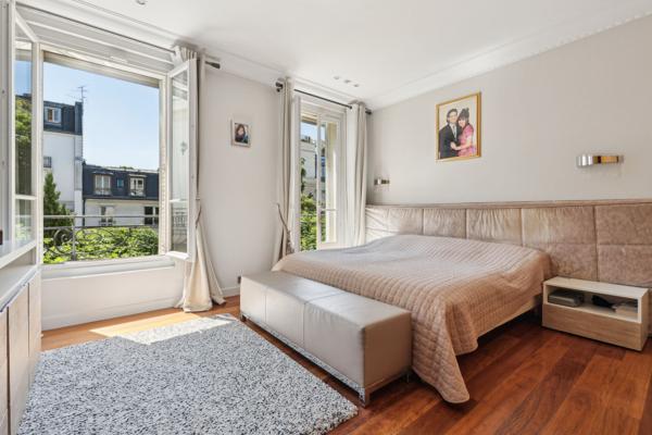 Vente Maison de luxe Neuilly-sur-Seine 12 Pièces 425 m²
