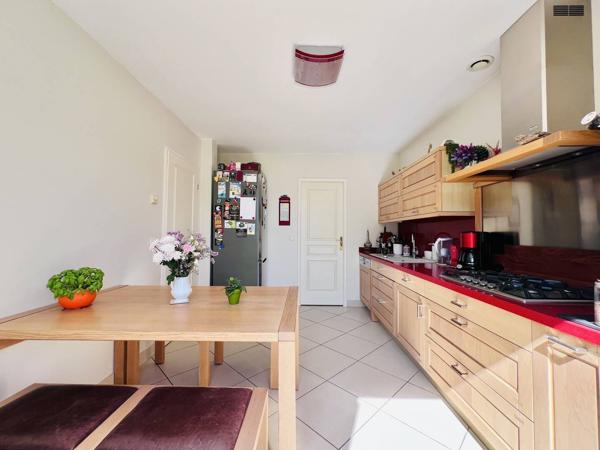 Maison Roissy En Brie 5 pièce(s) 165 m2