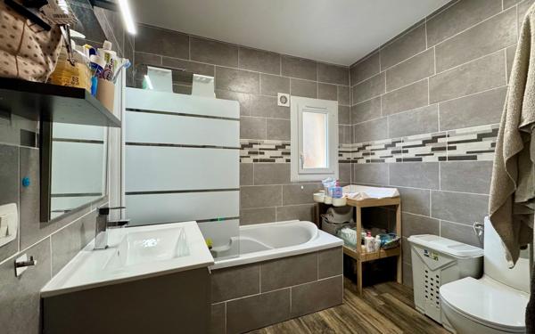 Maison à vendre    4 pièces •  Montagnac