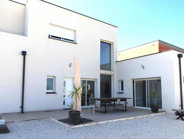 Maison Serignan 5 pièces 121 m2 environ