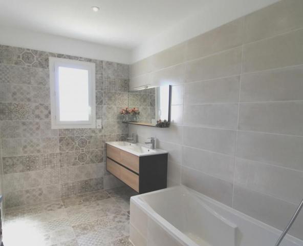 Maison Serignan 5 pièces 121 m2 environ