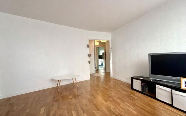 Appartement à louer    2 pièces • 51 m2 Joinville-le-Pont