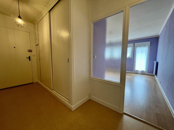 Quimper (29000) Appartement T3 Non Meublé de 70 m² avec double balcon et cellier - CHAUFFAGE INCLUS