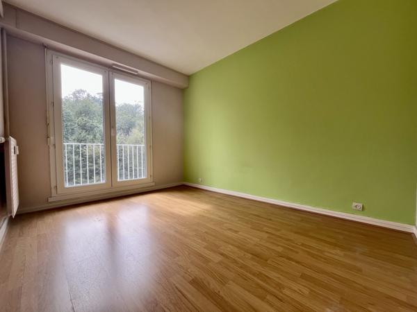 Quimper (29000) Appartement T3 Non Meublé de 70 m² avec double balcon et cellier - CHAUFFAGE INCLUS