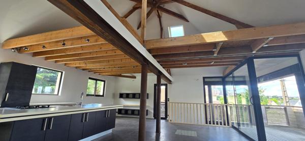 CHARTRES PROCHE CENTRE VILLE Maison rénovée style loft industriel, Chartres quartier recherché !