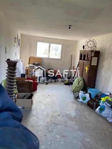 belle longère au calme. énorme potentiel. à rénover