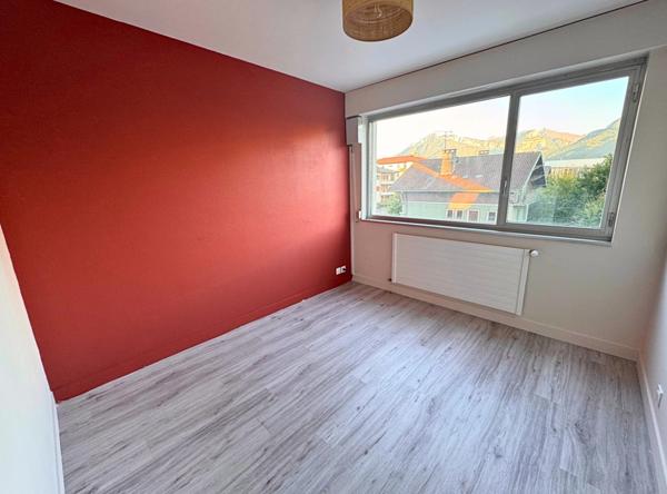 Appartement à vendre 2 pièces LA ROCHE SUR FORON (74)